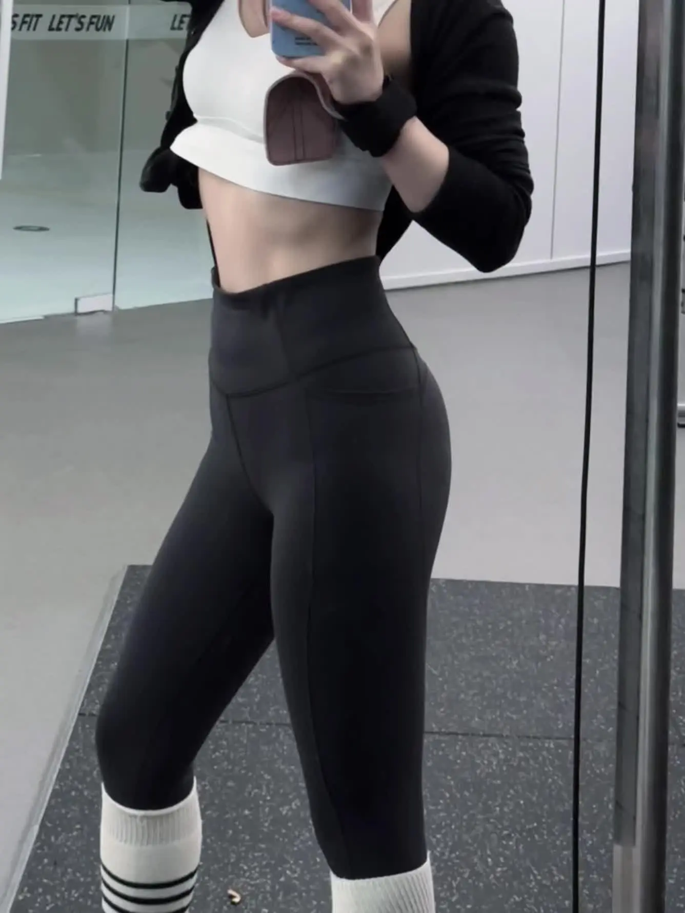 健身女孩的日常 撸铁女孩 见人不如健身 佛系健身