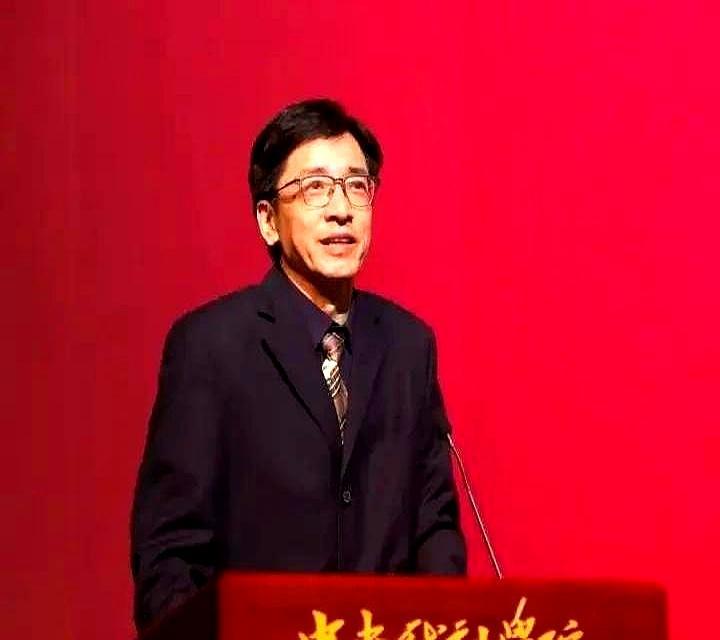 闫学晶万万没想到，三个孩子砸钱塞进中戏，结果儿子直播哭穷，女儿开公司，侄子只能拍