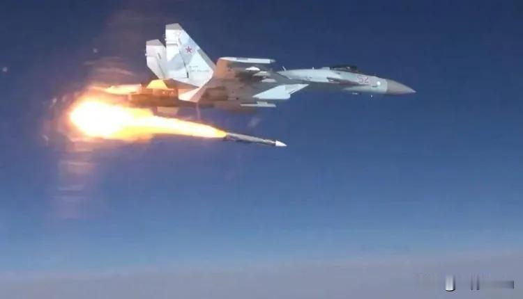 雷达220公里外锁定，乌克兰F-16前出苏梅州，俄苏-35S猎杀：R-37M导弹