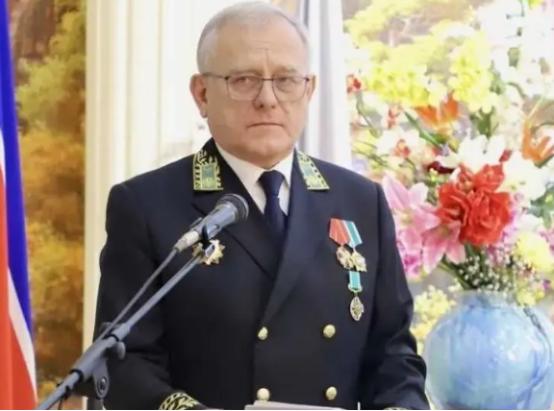 俄朝关系遭到前所未有冲击。

朝鲜官方媒体12月9日正式披露消息称，朝鲜领导人金