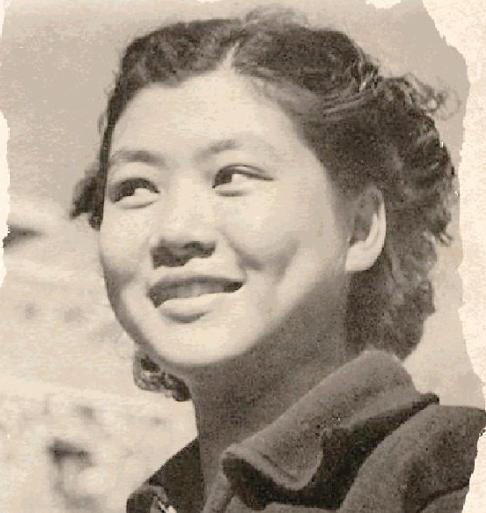 1919年，广东香山，一个女孩出生了。 
 
没有人知道，这个名叫杨秀琼的孩子，
