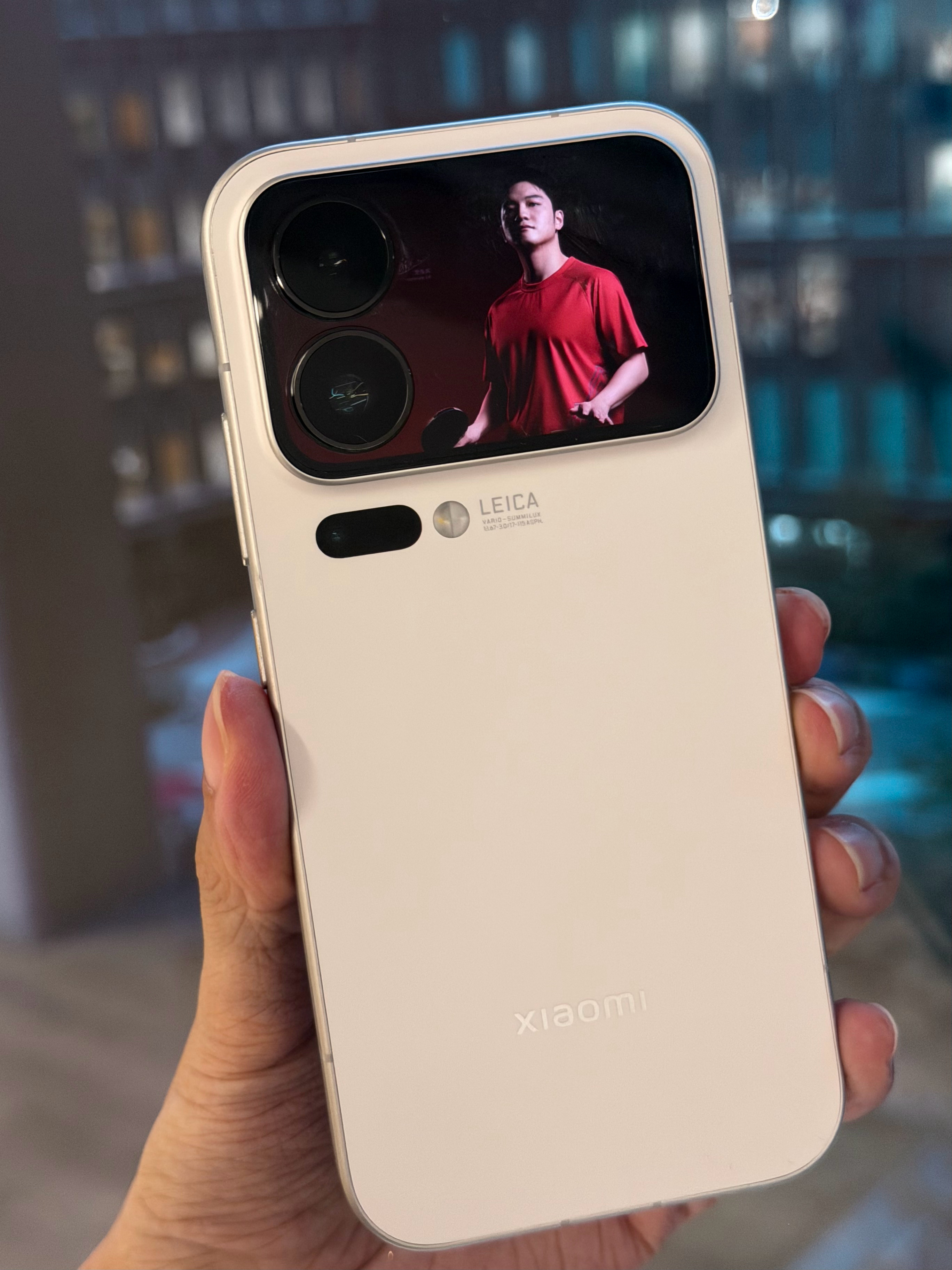 借俺们家REDMI冠军大使给友商小米17Pro 系列背屏打个广告[园丁] ​​​