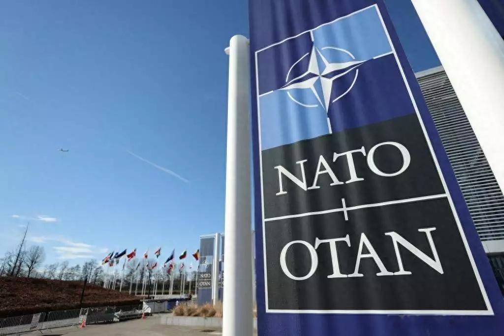 德国外交部和国防部13日发表联合声明说,德国将通过北约和美国提出的对乌军援新机制