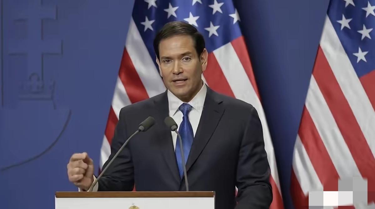 美国国务卿卢比奥16日说：“中国是个大国，有十几亿人口，是世界第二大经济体。中国