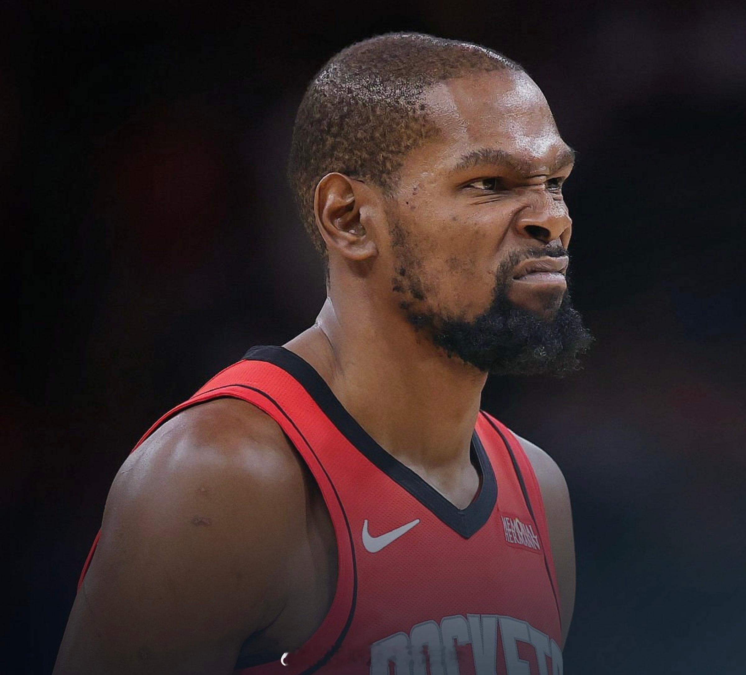 看过去再看也没有意义，往前看才有惊喜。晚安🚀