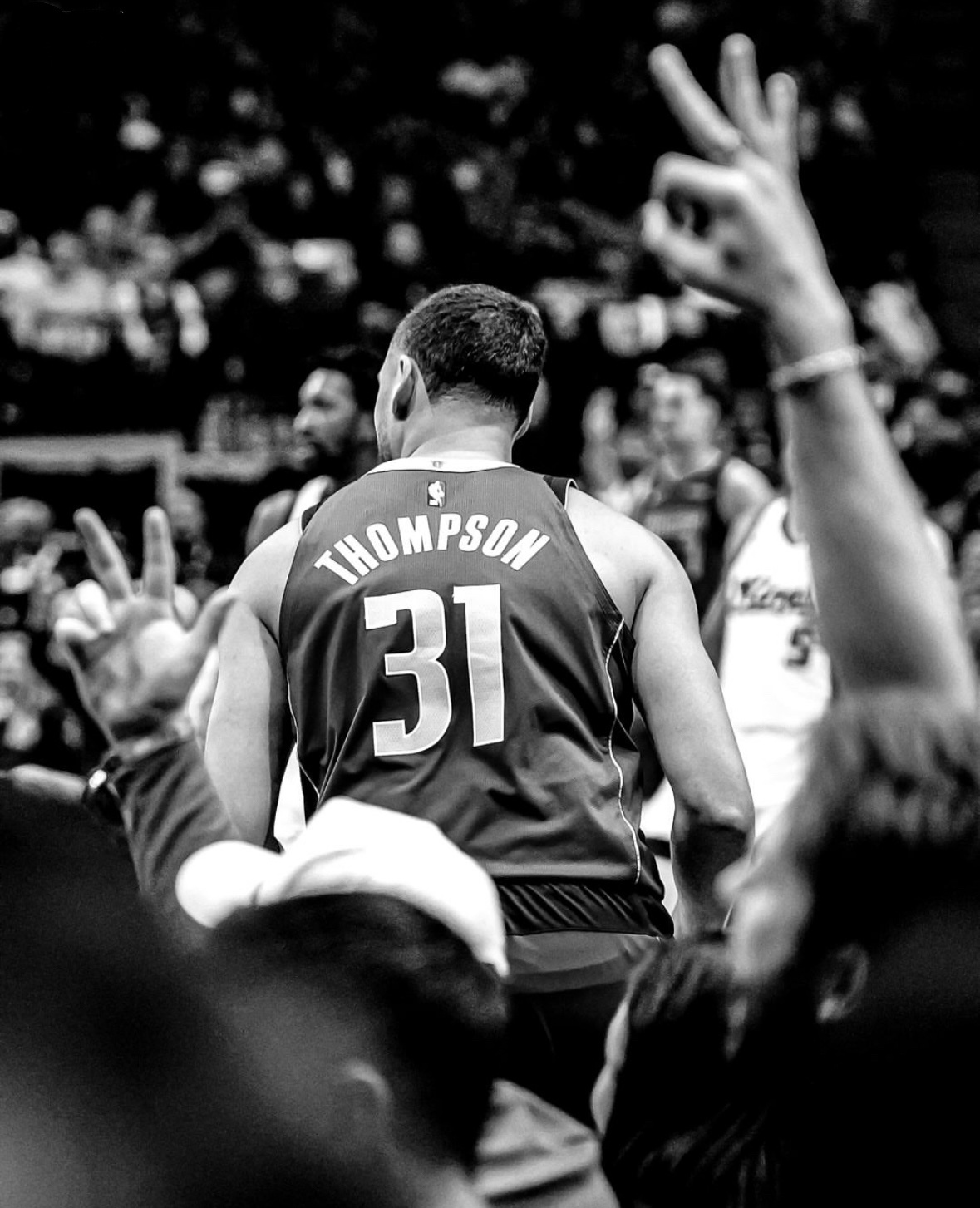 明天勇士要客场挑战独行侠 怎么看？ 