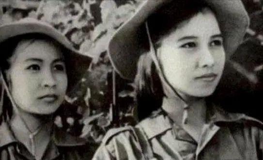 1979年，黄干宗被两个越南女兵抓走，他已经做好赴死的准备，谁知她们却说：“我们