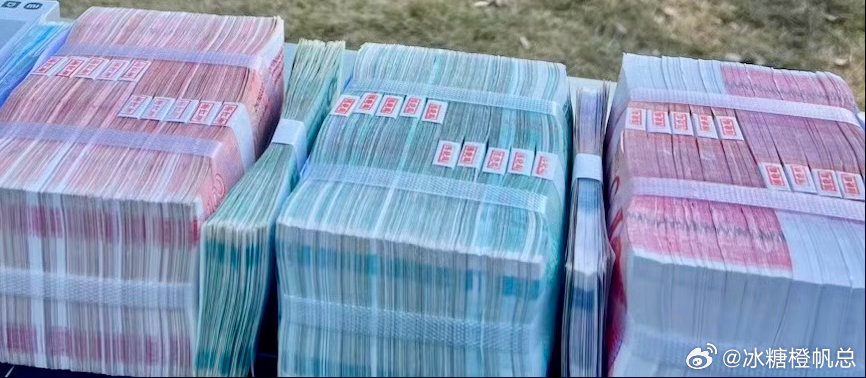 一个顶级卓越的 冷知识：现在银行大额取现 30万以上100%都会被柜员各种盘问 