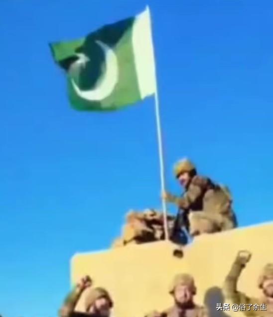 阿富汗宣称击毙110名巴基斯坦士兵并击落战机，巴方坚决否认。这场边境冲突暴露出阿