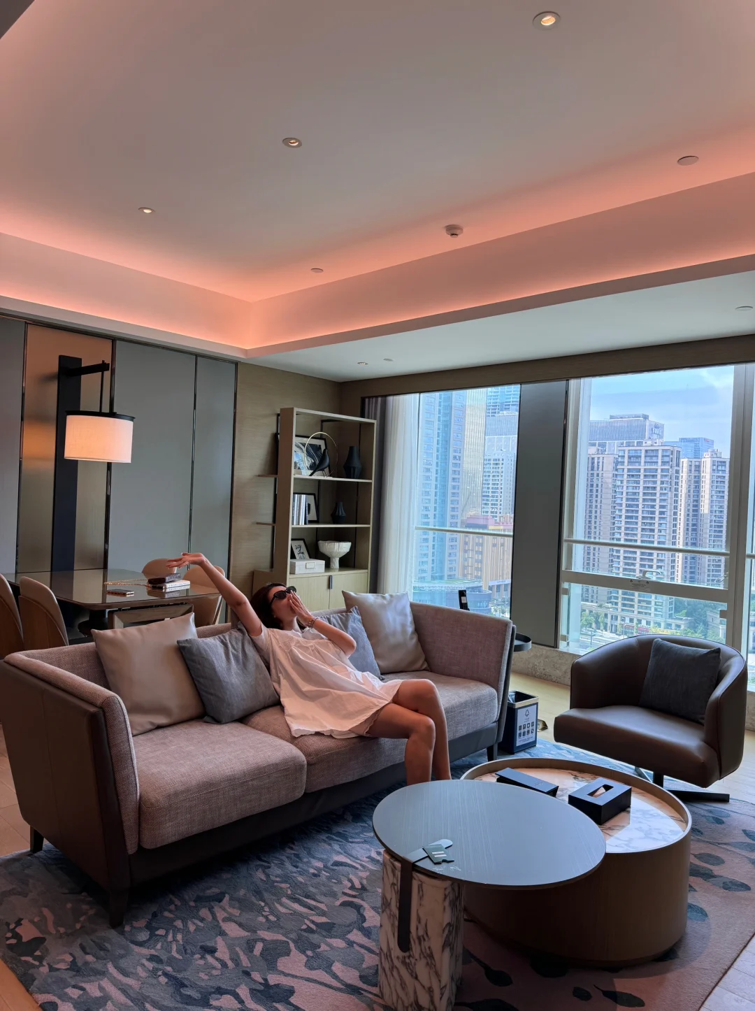 与闺蜜citywalk畅游成都街头🥳🥳