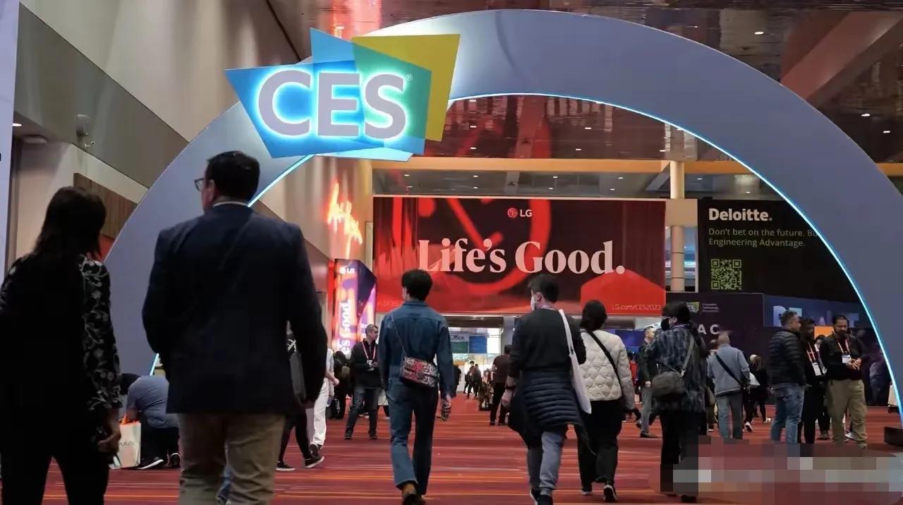 美国在国际消费电子展（CES）上大面积拒签中企员工，此举比加税更直接影响中美企业