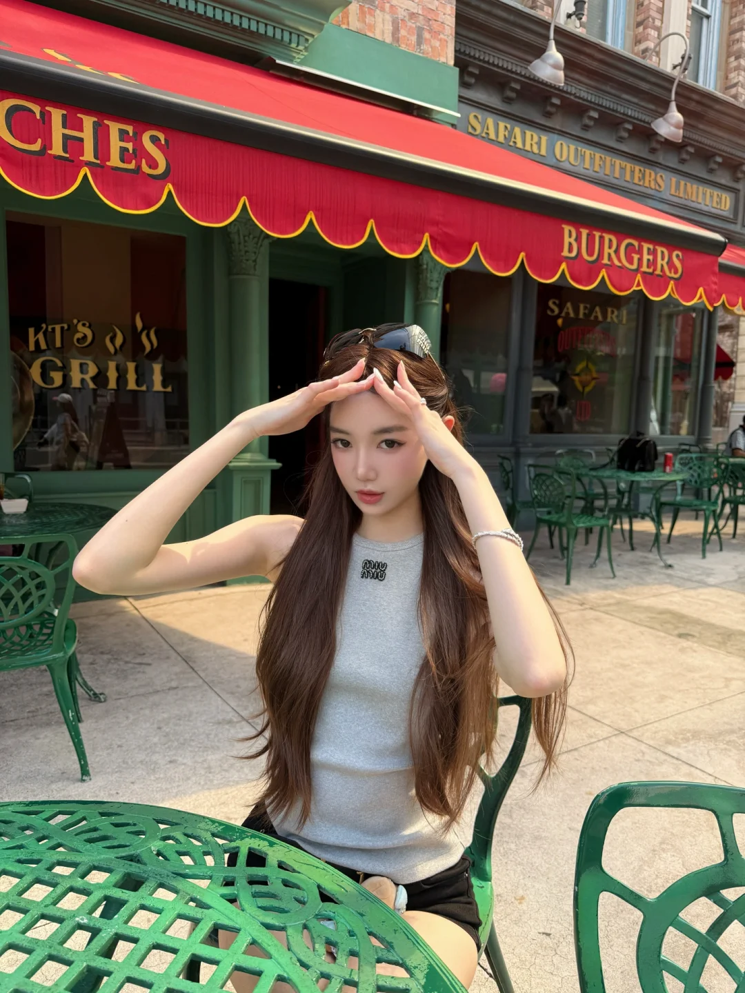 🏝️✈️🇸🇬🌍📱