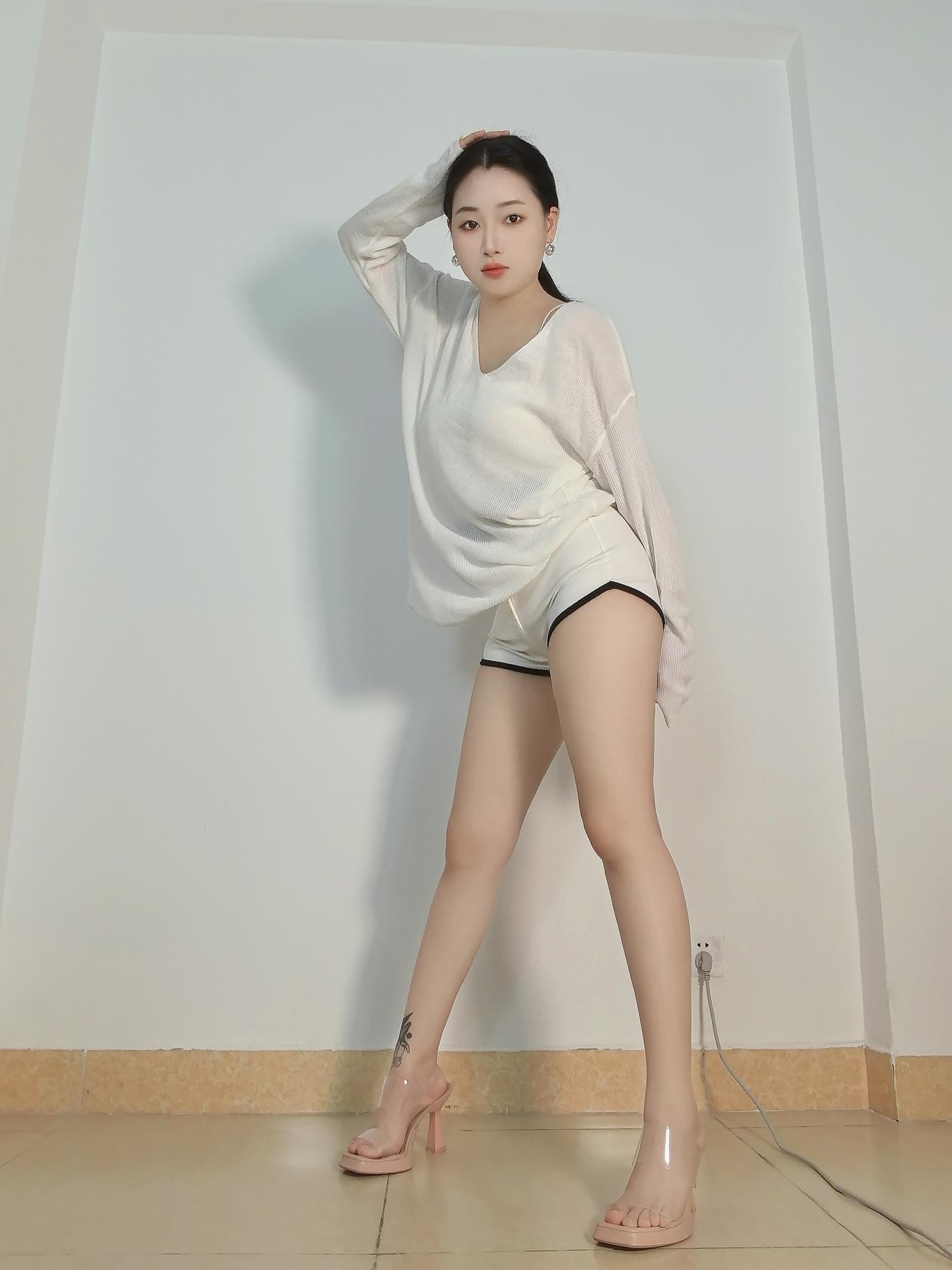 你只需要围着我转就行了。