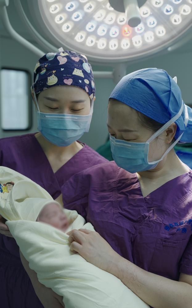 恭喜！我国试管婴儿技术终于有重大突破，百万女性受益！
 
6月30日，全国第二例