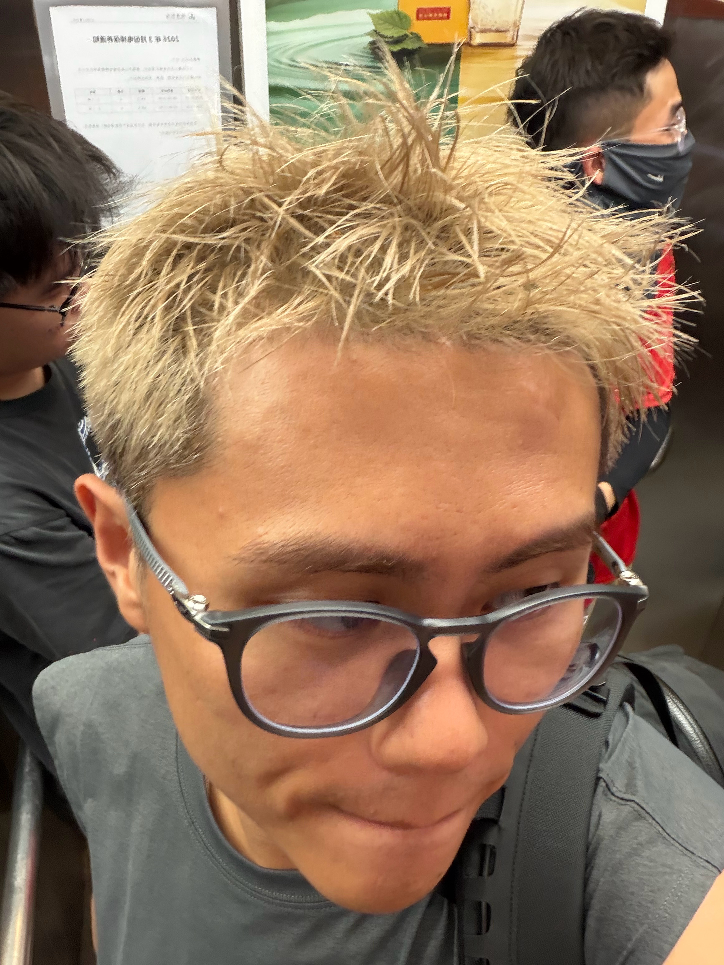 真成黑皮哥了，就看起来太健康了，喜欢！ 