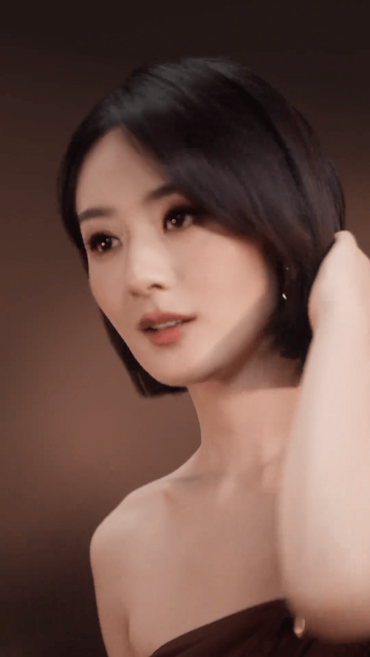 赵丽颖短发九宫格｜赵丽颖 这撩的不是头发[期待][期待] ​​​