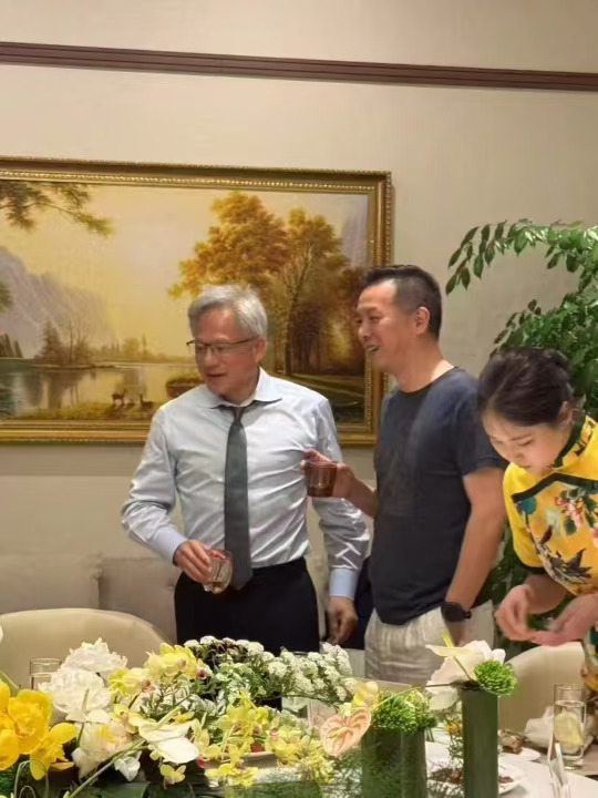 终不似，少年游