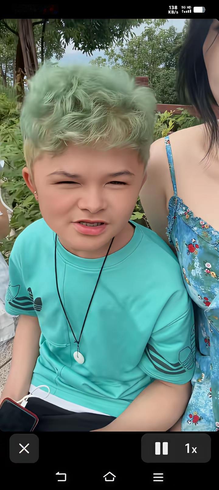 范小琴（小马云）的女朋友在直播间说过完年就结婚，这消息一出，网上又炸开锅了。
五