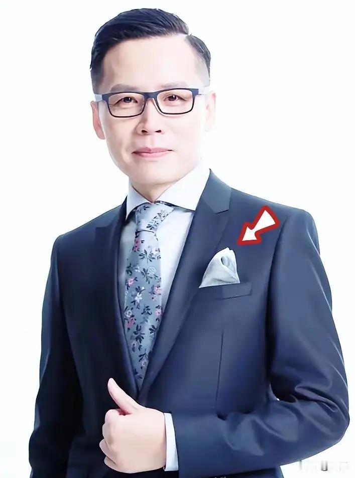央视著名主持人李小东正式从央视辞职，他主持今日说法节目，他元旦却被骗子骗了，所以