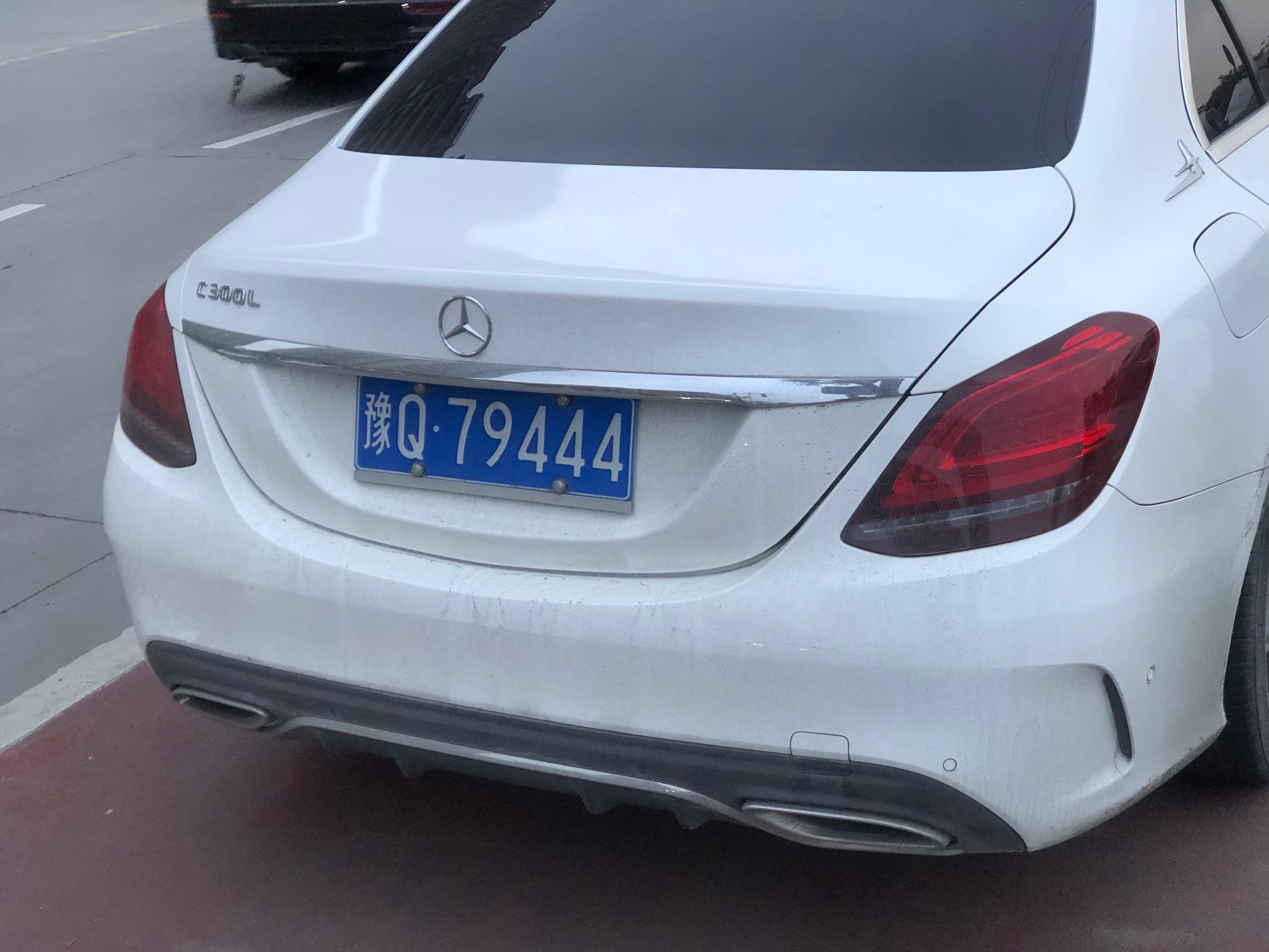 全球车牌 豫Q79444河南省驻马店市奔驰C300L 安康