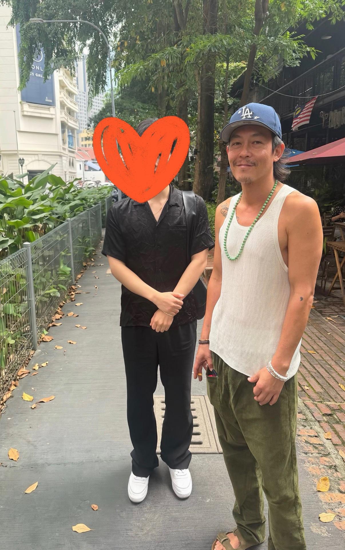 网友吉隆坡偶遇陈冠希！大家还能认出来这是陈冠希吗？其实46岁也不算很大！仔细看看