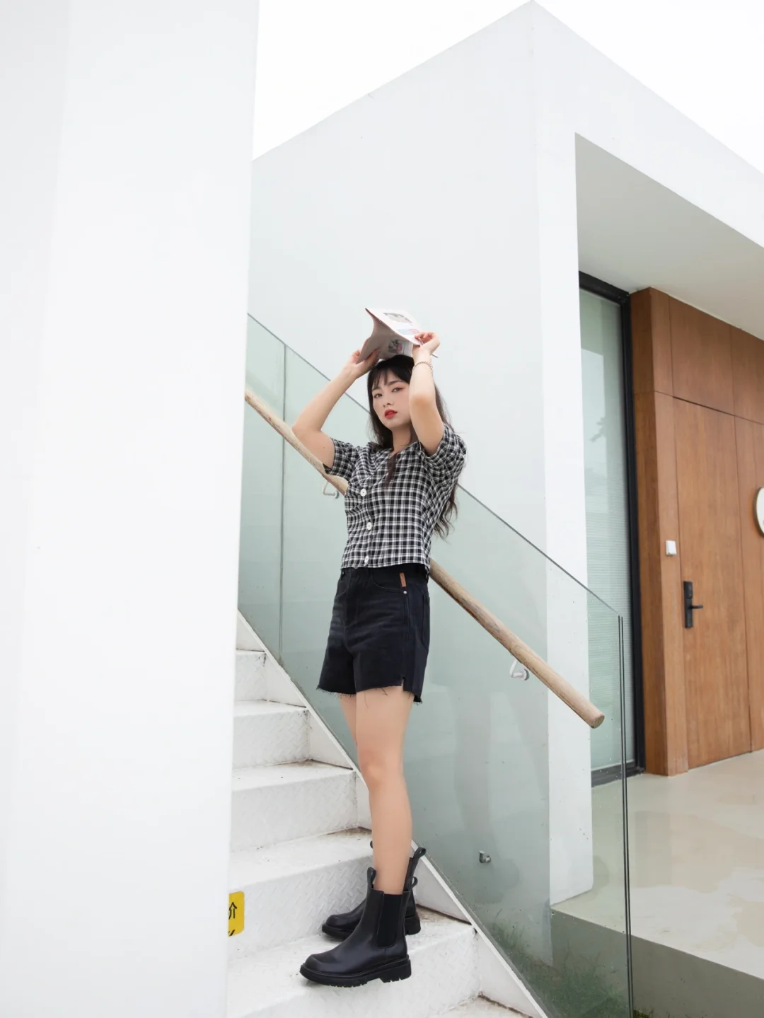 这张照片看起来只有150？？