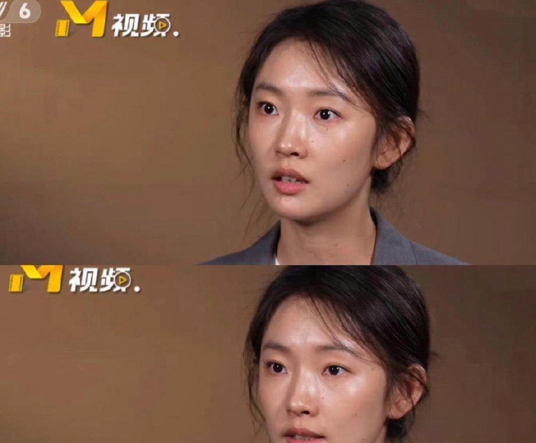 这才是老实的姑娘，人家说上央视得素颜，她就真的顶着个冒油光的大素脸去了…… ​​