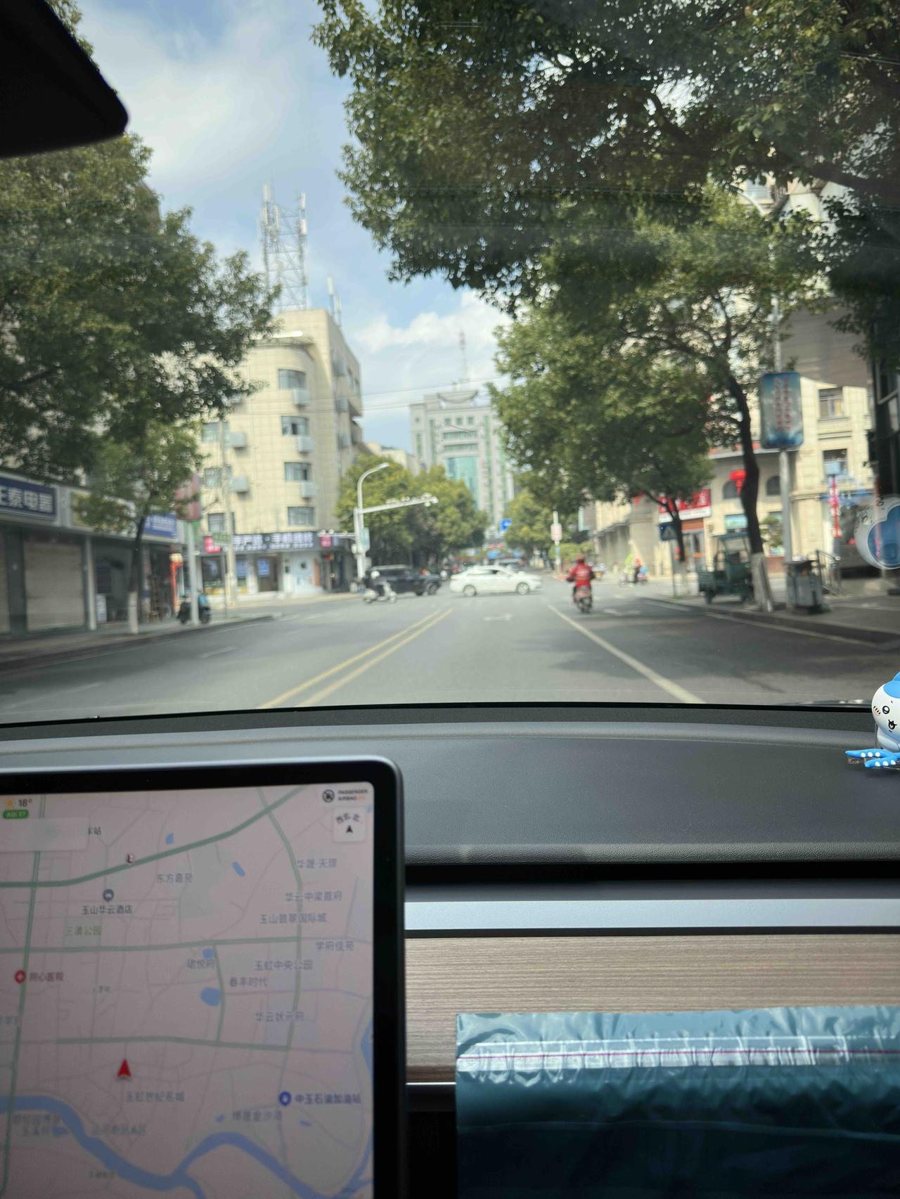 儿子帮我省了¥30的打车费。

昨日12月廿八，儿子早晨8:00前从杭州出发，二