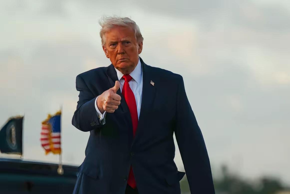 特朗普想往伊朗扔核弹，美军一把手听完直接说不，后果太严重！
​据俄罗斯卫星通讯社