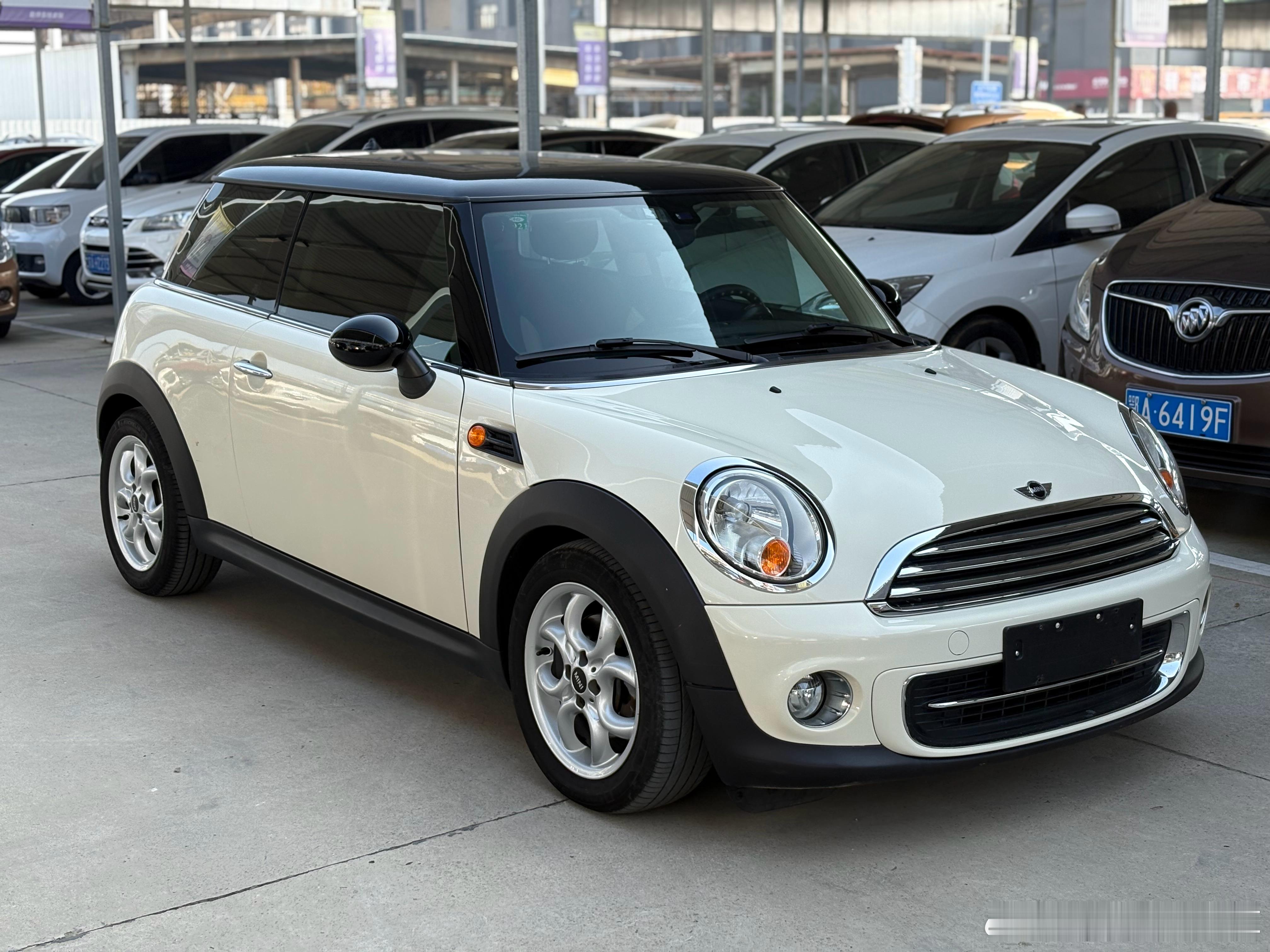 2014年 胡椒白MINI R56 已售🛫一手实表9万多 原版查博士S级零售的
