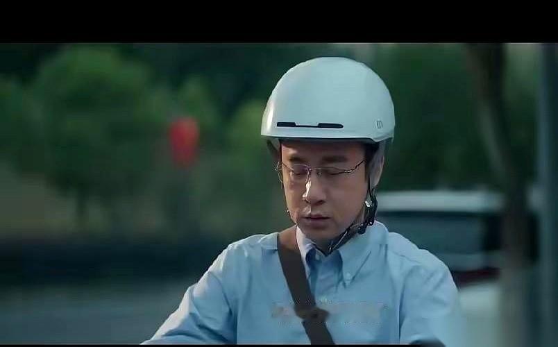 最狠的报复是啥？
不是吵，不是闹，是你精心排了一出戏，想看我为你吃醋发疯。
结果