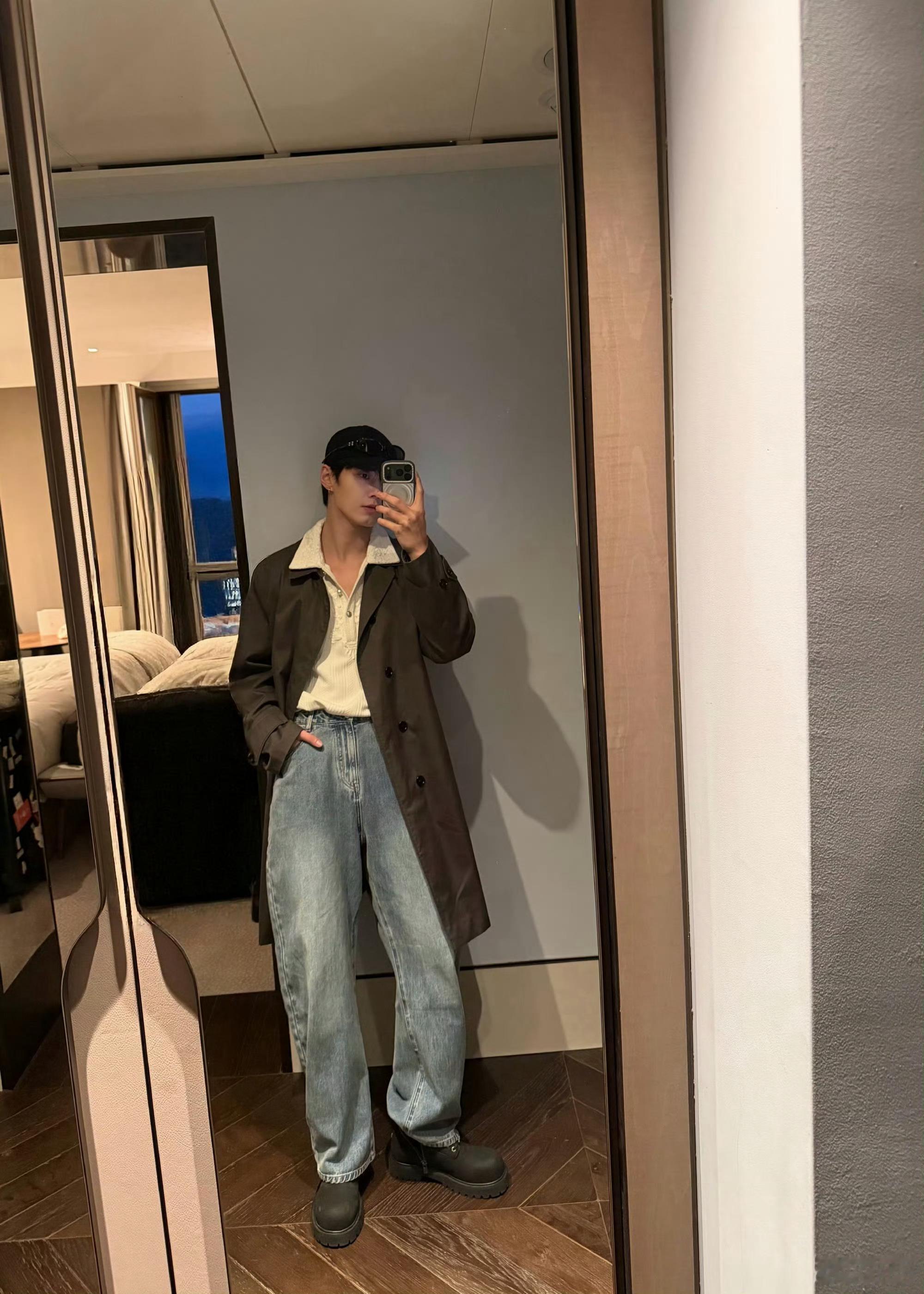 何与商务何与一周官宣三个代言 一周三个，何与这也太争气了！商务井喷模式已开启，待