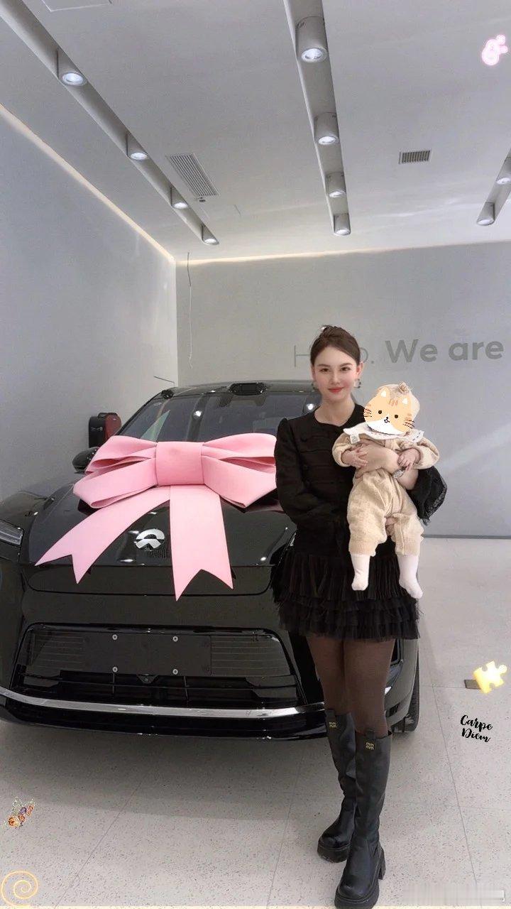 前两图是copy车友的 拍的太有感觉了！ 11月27号提的车 贴了两天膜开了两天