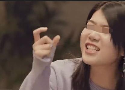 看来脱口秀带来的效应和品牌合作，相当的赚了 ，