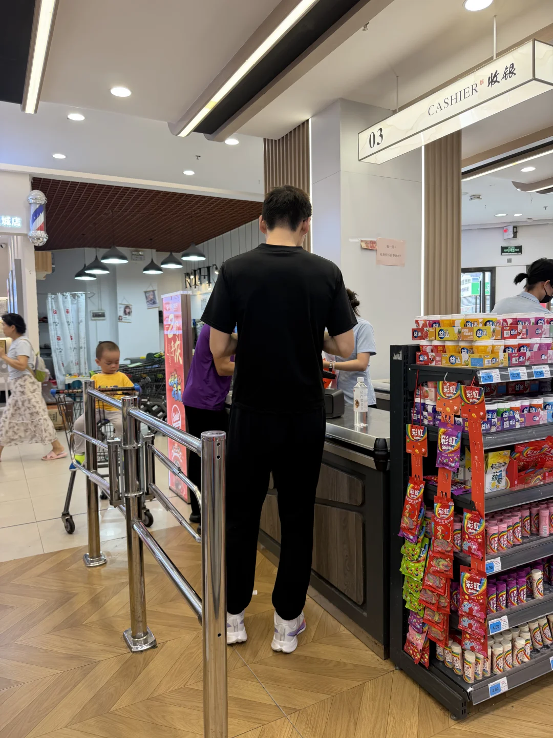 偶遇张继科，是真的高，体型真好看[色色R]