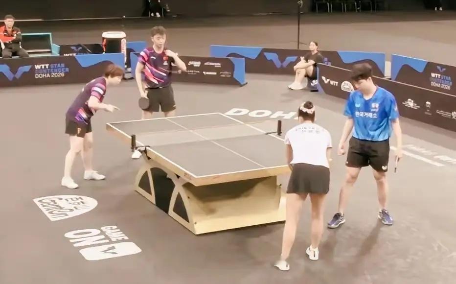 蒯曼/陈垣宇3:0零封申裕斌/林钟勋！三局比分是11:8、12:10、11:9，