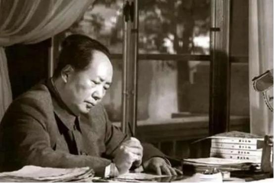 1930年，蒋介石送来一封“求情信”，愿以20万大洋，20担医药，以及南昌监狱所