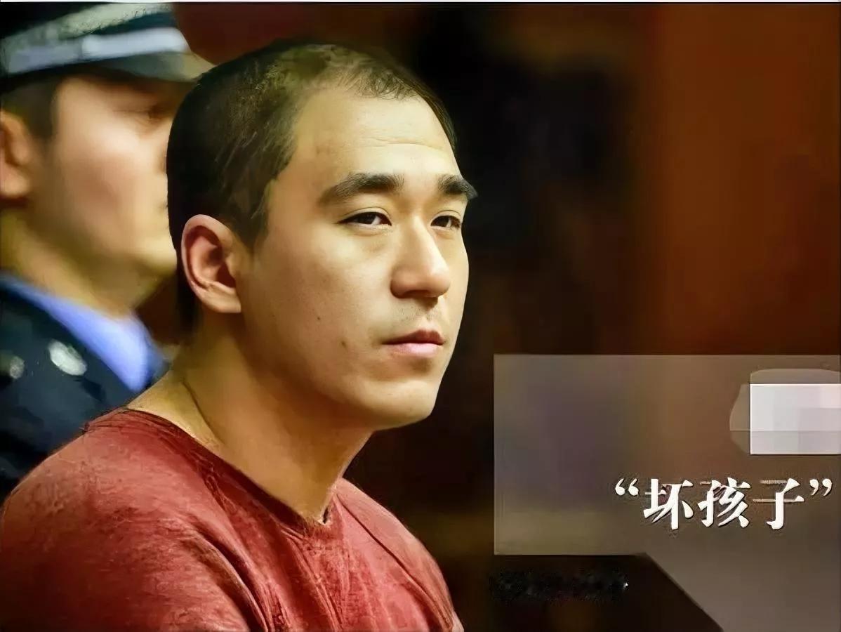 七旬张国立

还在拼命赚

四十岁亲儿子竟在海外当吸血寄生虫。

不少人骂张默天