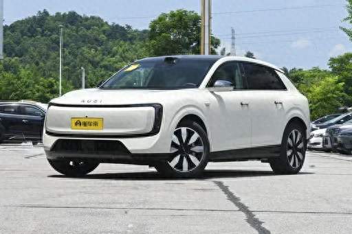 试驾2026款奥迪E7X｜家用纯电选均衡，实际体验比参数更重要