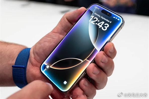 曝iPhone17首发A19系列芯片好好好，买买买[心][爱你] ​​​