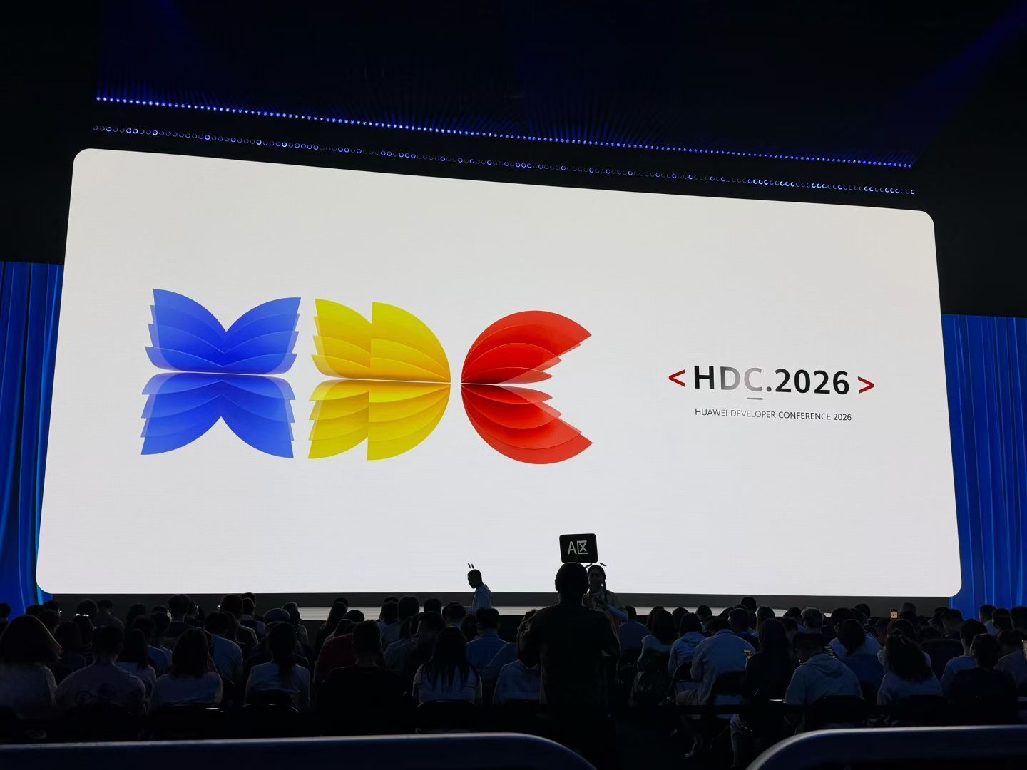 又是一年华为开发者大会 ，纯血鸿蒙HarmonyOS 7终于来了，这次不是小打小