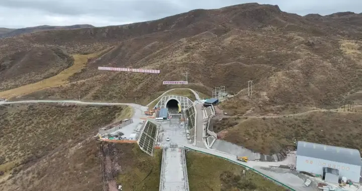 成都4.5小时跑拢西宁！最新进展→