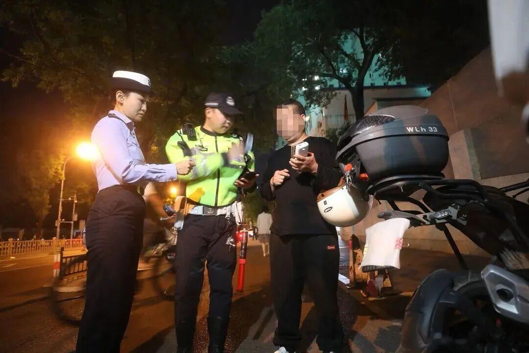 【爱车安全贴士 即日起，北京交警集中整治这类违法驾驶行为，机动车、非机动车都要查