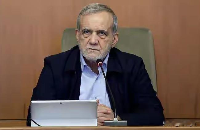 伊朗总统发表声明称，美方是谈判的主要障碍，伊朗欢迎对话与谈判。22日，伊朗总统佩