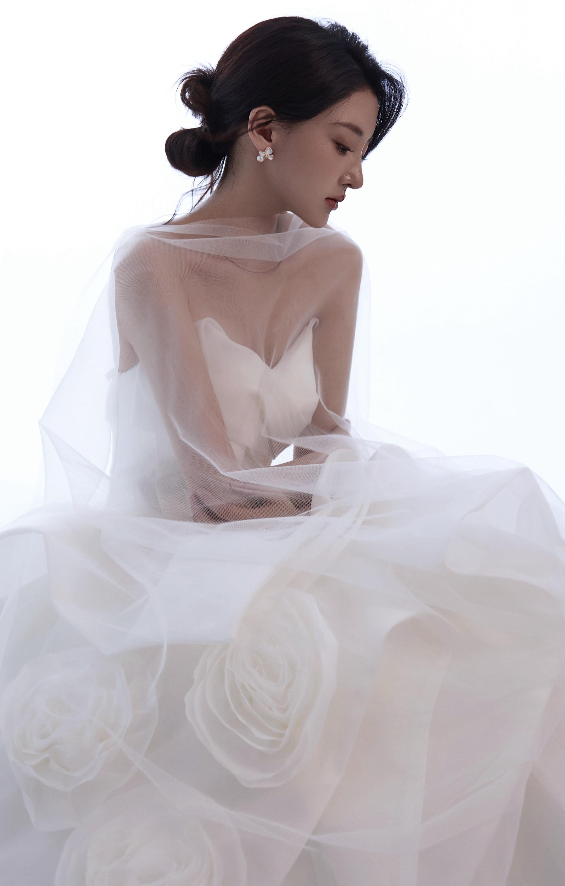 无关爱情 为我的青春穿一次婚纱