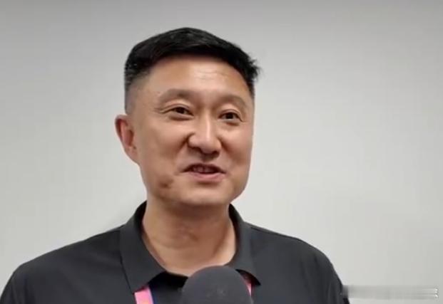 CBA 杜锋接受媒体采访：我打球时期得分能力很强，省运会为此改了防守规则。广东省