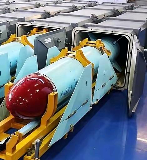 突发！伊朗大型军火船满载俄购武器沉入海底，现在判定以色列死定了还有点早！
​新华