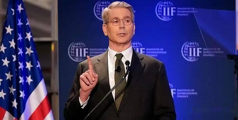 【热点评述】美国财长贝森特访日，其主要目的是什么？
美国财长贝森特访日，在这关键