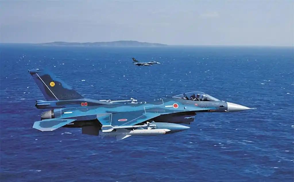 面对公然干涉中国内政，明显加强武装战略转向、试图突破战后秩序并意图扩张的日本，我