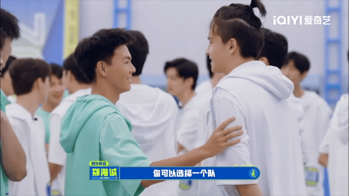 #你以为的人缘好实际上有啃老加持# 不得不说拥有实力父母加持，也是一种别样的底气